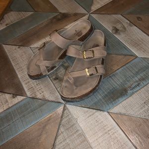 Maui Bland Sandals